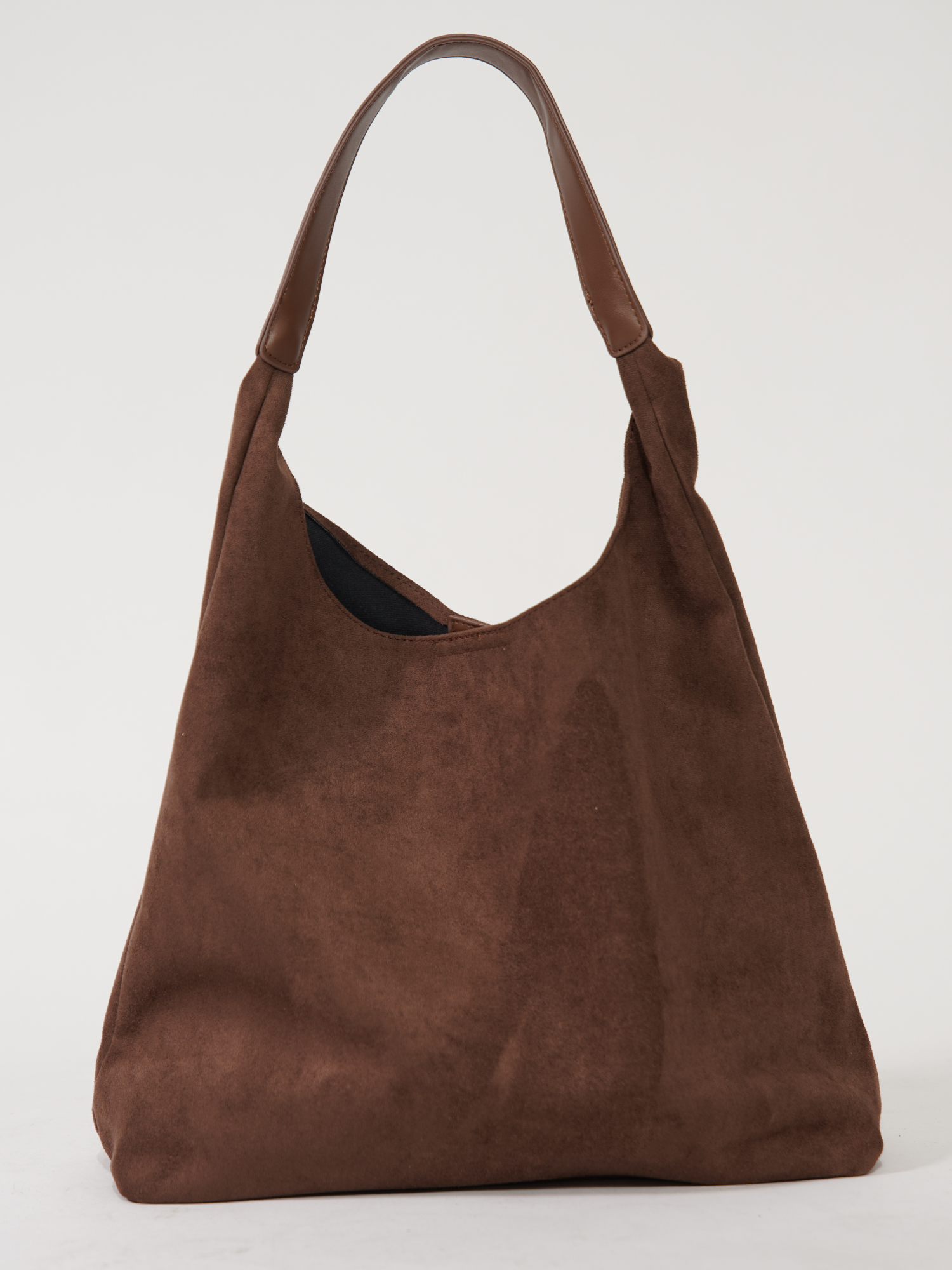 Timeless Leather Tote for Everyday Essentials
